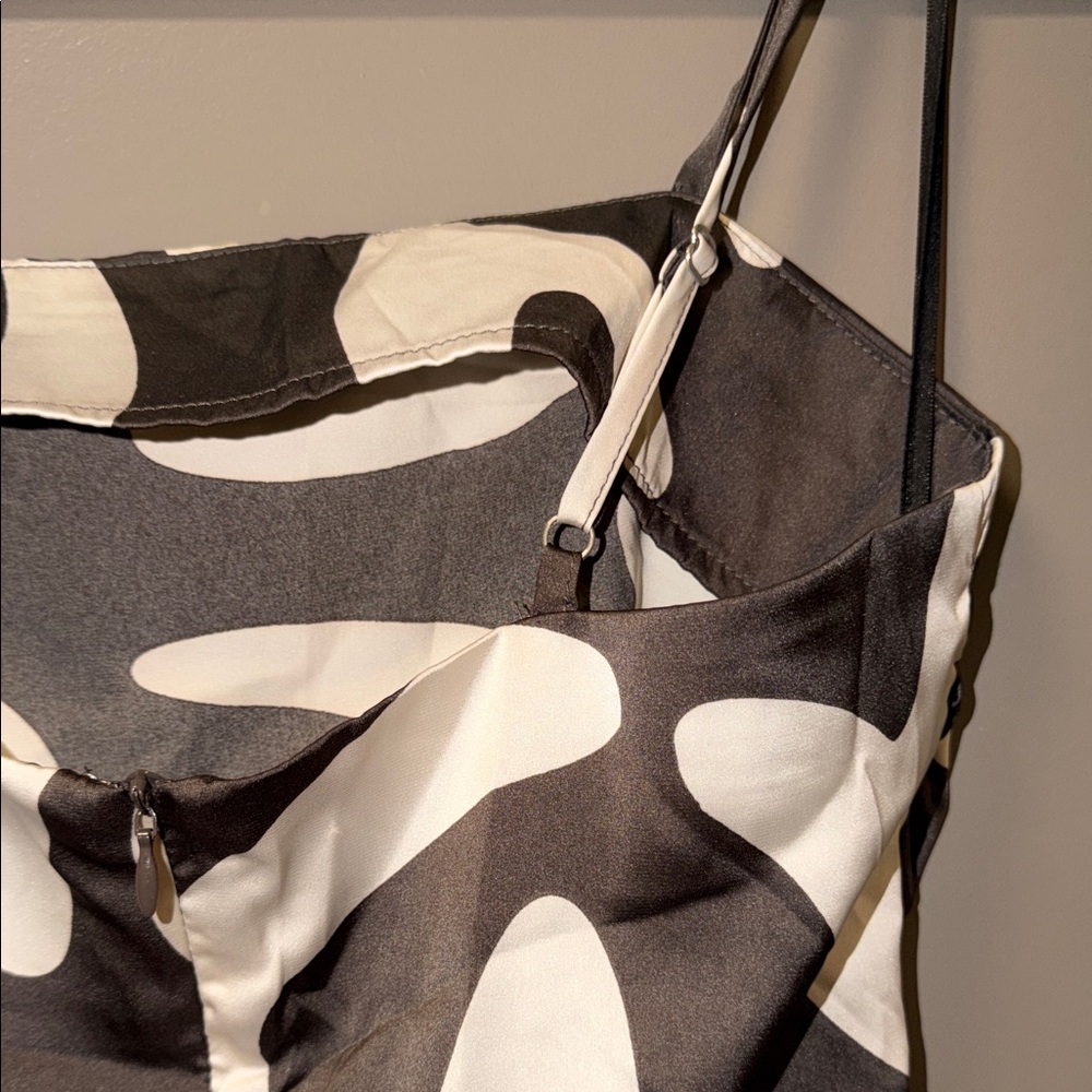 Black & White Abstract Midi Slip Dress - Picture 8 of 11
